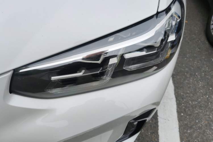Used BMW X3 2022 Second Facelift xDrive30i Leading Edition M Night Sky Package Left Front Headlight