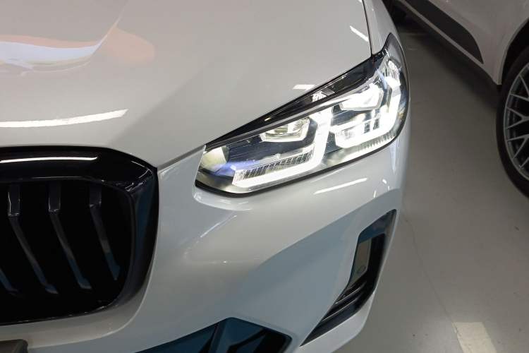 Used BMW X3 2022 Second Facelift xDrive30i Leading Edition M Night Sky Package Left Front Headlight