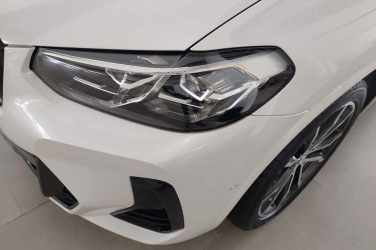 Used BMW X3 2022 Second Facelift xDrive30i Leading Edition M Night Sky Package Left Front Headlight