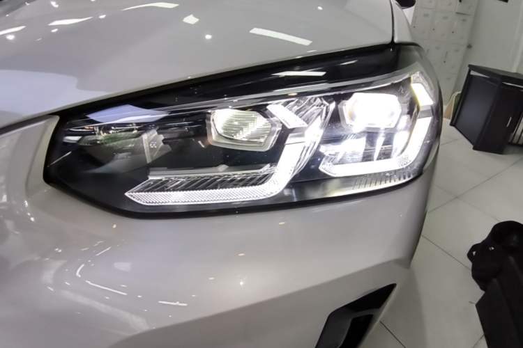 Used BMW X3 2022 xDrive30i Luxury Model M Night Sky Package Left Front Headlight
