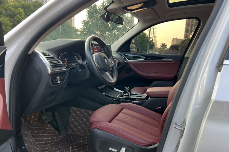 Used BMW X3 2022 Restyled xDrive25i M Sport Package Left Front Seat