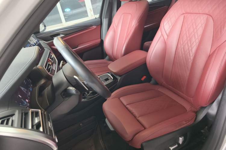 Used BMW X3 2022 Second Facelift xDrive30i Luxury Edition M Night Sky Package Left Front Seat