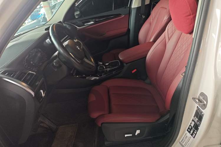 Used BMW X3 2022 Restyled xDrive25i M Sport Package Left Front Seat