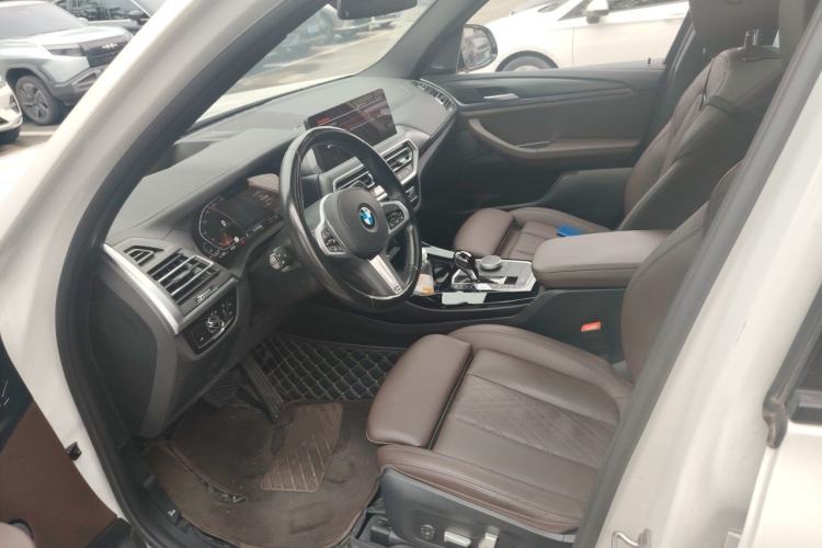 Used BMW X3 2022 Restyled xDrive30i Luxury Edition M Night Sky Package Left Front Seat