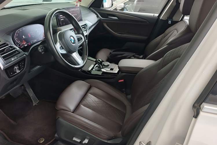Used BMW X3 2022 xDrive25i M Sport Package Left Front Seat