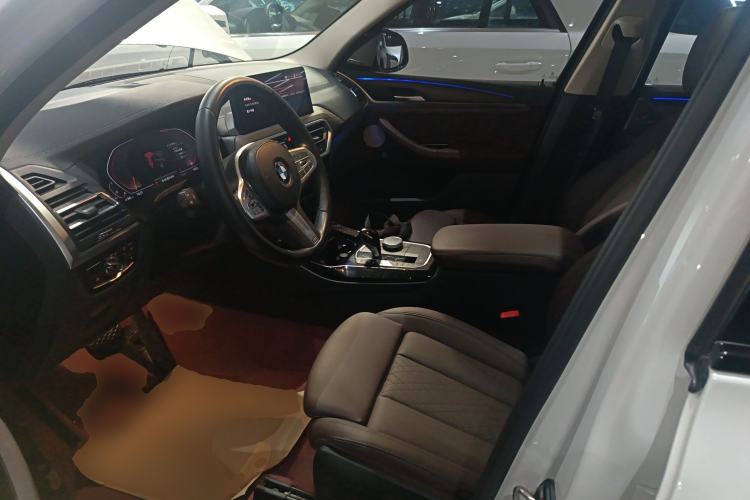 Used BMW X3 2022 Second Facelift xDrive30i Leading Edition M Night Sky Package Left Front Seat