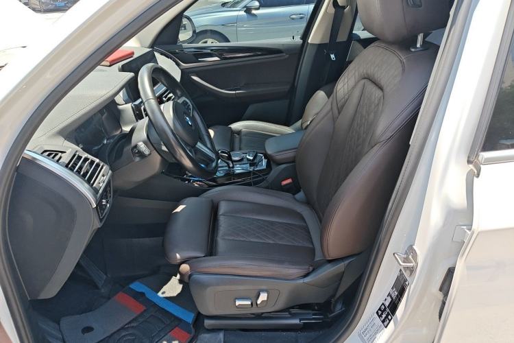 Used BMW X3 2022 xDrive25i M Sport Package Left Front Seat
