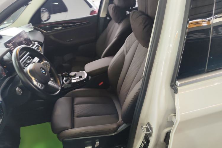 Used BMW X3 2022 Restyled xDrive25i M Sport Package Left Front Seat