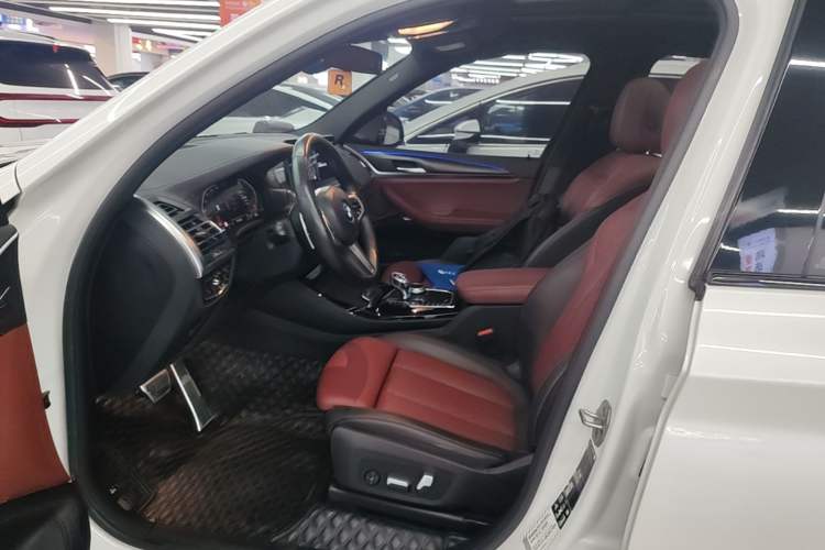 Used BMW X3 2022 Restyled xDrive30i Luxury Edition M Night Sky Package Left Front Seat