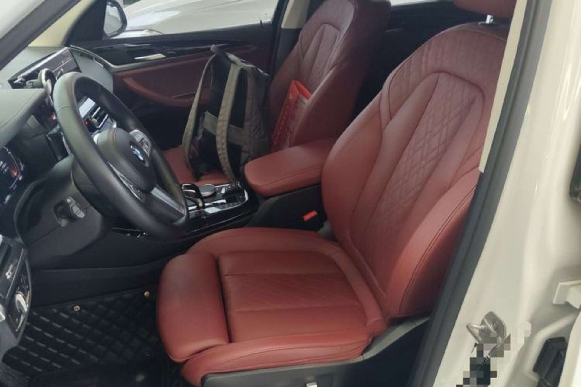 Used BMW X3 2022 Restyled xDrive25i M Sport Package Left Front Seat