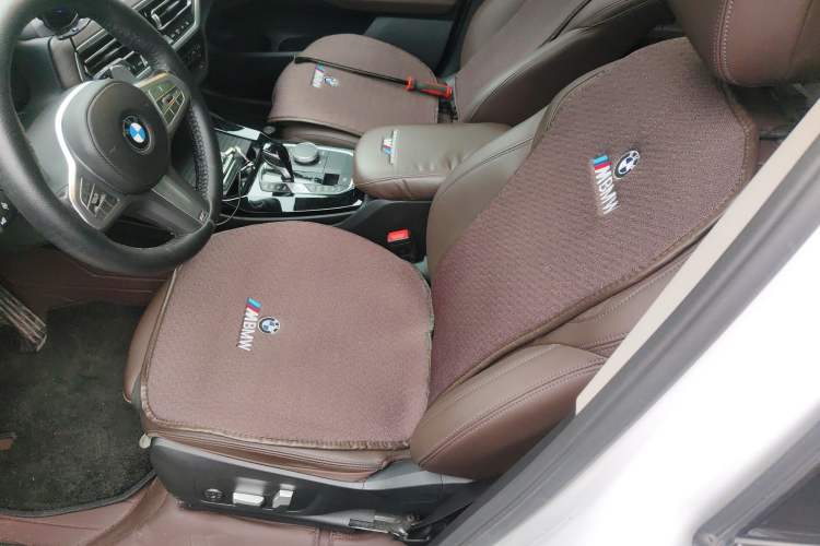 Used BMW X3 2022 Second Facelift xDrive30i Leading Edition M Night Sky Package Left Front Seat