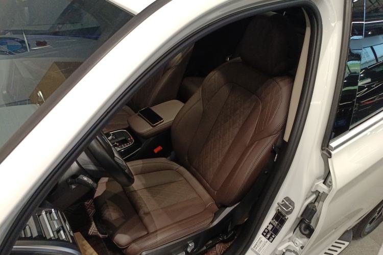 Used BMW X3 2022 Restyled xDrive25i M Sport Package Left Front Seat