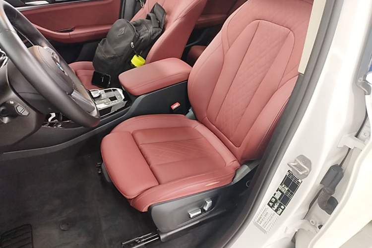 Used BMW X3 2022 Restyled xDrive25i M Sport Package Left Front Seat