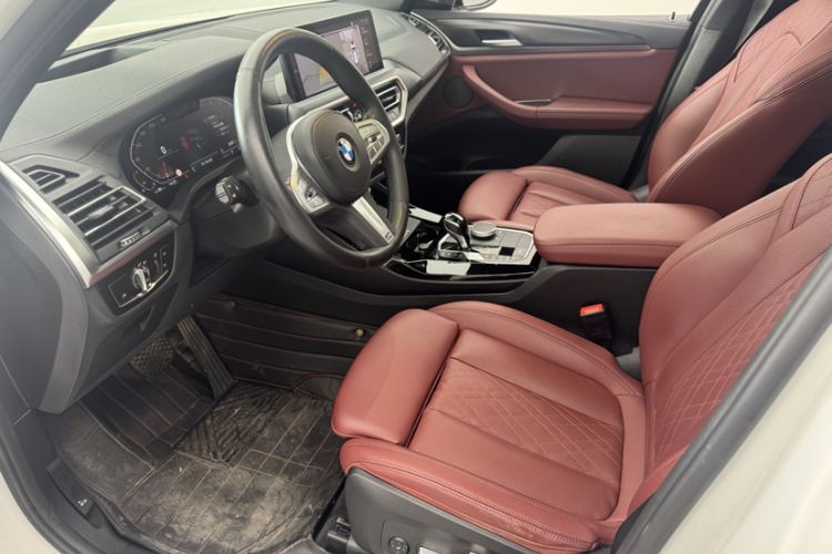 Used BMW X3 2022 Second Facelift xDrive30i Luxury Edition M Night Sky Package Left Front Seat