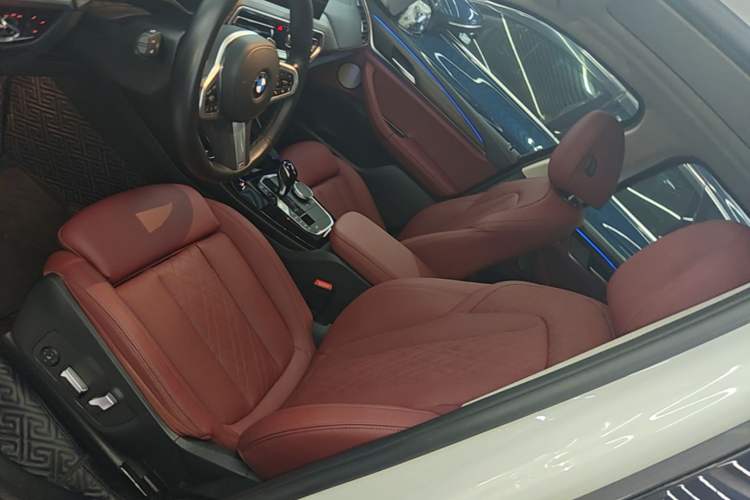 Used BMW X3 2022 Facelift xDrive30i Luxury Edition M Night Edition Package Left Front Seat