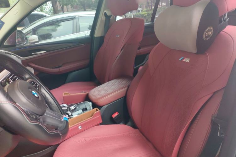 Used BMW X3 2022 Second Facelift xDrive30i Leading Edition M Night Sky Package Left Front Seat