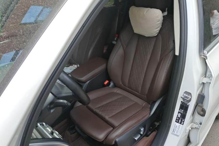 Used BMW X3 2022 Restyled xDrive25i M Sport Package Left Front Seat