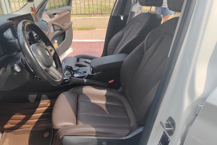 Used BMW X3 2022 Facelift xDrive30i Luxury Edition M Night Edition Package Left Front Seat