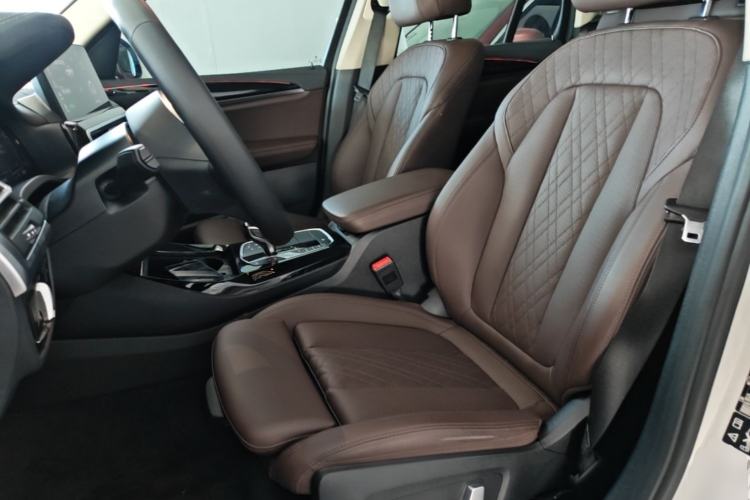Used BMW X3 2022 Restyled xDrive25i M Sport Package Left Front Seat