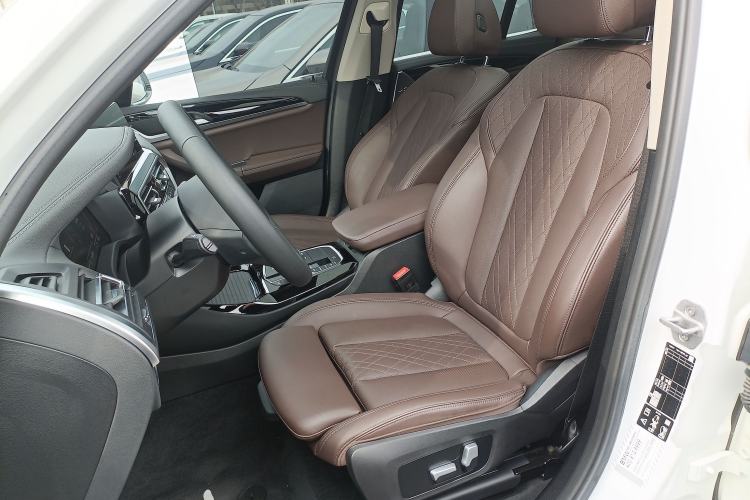 Used BMW X3 2022 Restyled xDrive25i M Sport Package Left Front Seat
