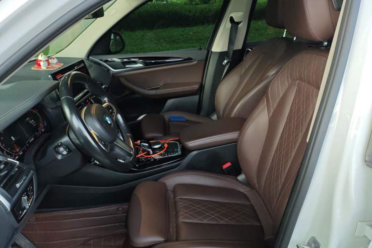 Used BMW X3 2022 xDrive25i M Sport Package Left Front Seat