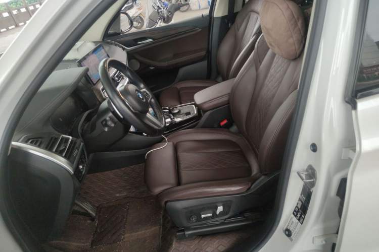 Used BMW X3 2022 xDrive30i Luxury Model M Night Sky Package Left Front Seat