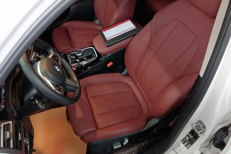 Used BMW X3 2022 Second Facelift xDrive30i Leading Edition M Night Sky Package Left Front Seat