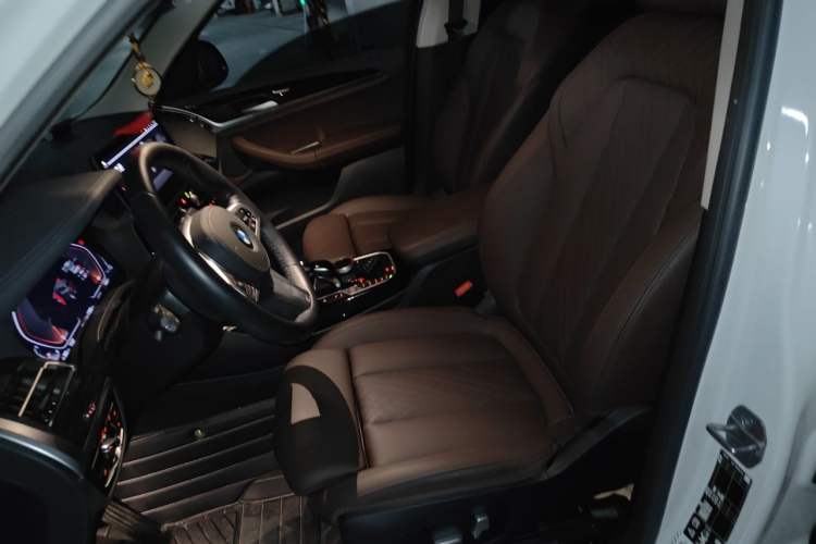 Used BMW X3 2022 xDrive25i M Sport Package Left Front Seat
