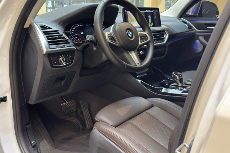 Used BMW X3 2022 xDrive30i Luxury Model M Night Sky Package Left Front Seat