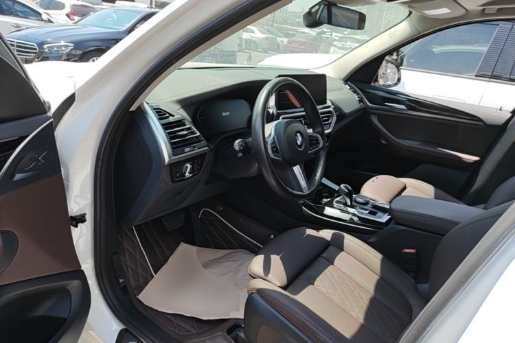 Used BMW X3 2022 xDrive25i M Sport Package Left Front Seat