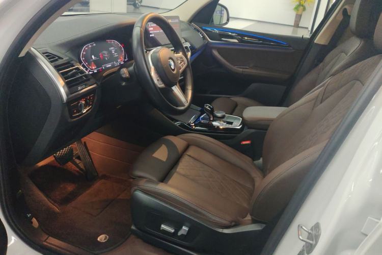 Used BMW X3 2022 Restyled xDrive25i M Sport Package Left Front Seat