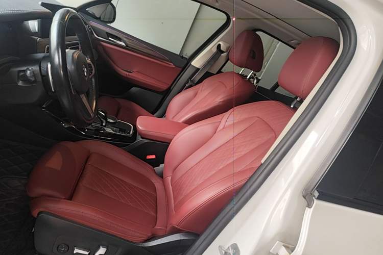 Used BMW X3 2022 xDrive30i Luxury Model M Night Sky Package Left Front Seat