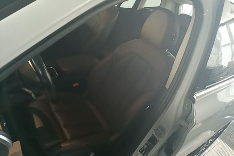 Used BMW X3 2022 xDrive25i M Sport Package Left Front Seat
