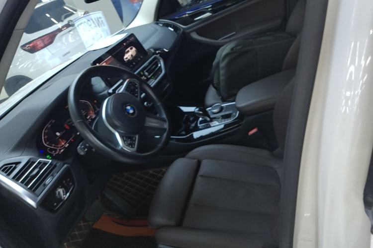 Used BMW X3 2022 xDrive25i M Sport Package Left Front Seat