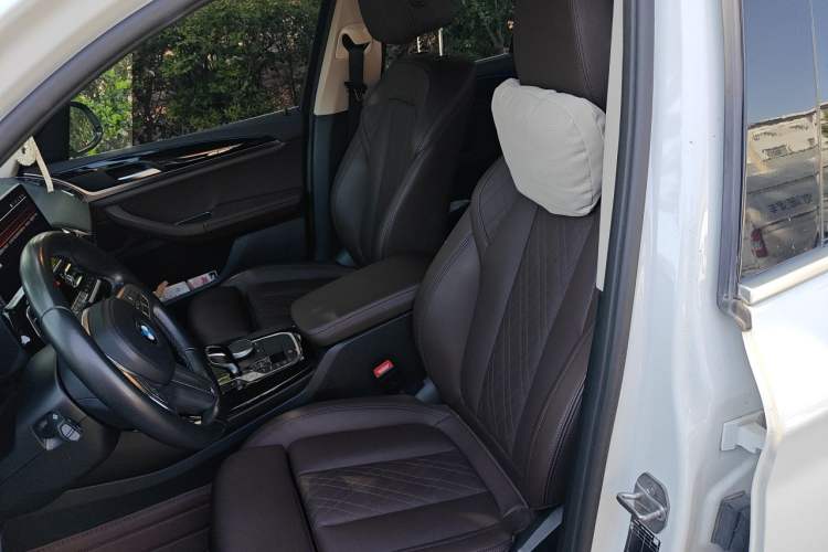 Used BMW X3 2022 xDrive25i M Sport Package Left Front Seat