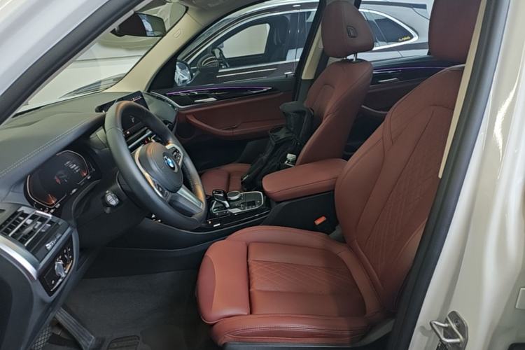 Used BMW X3 2022 xDrive25i M Sport Package Left Front Seat