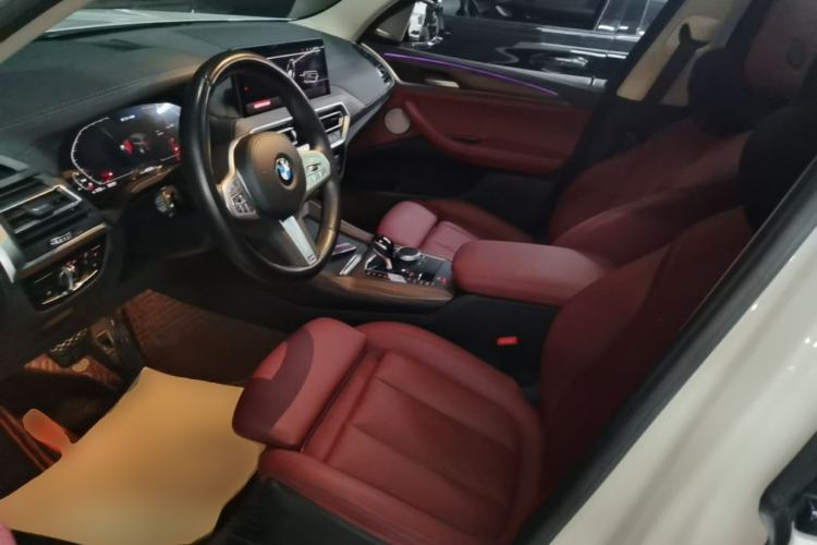 Used BMW X3 2022 Second Facelift xDrive30i Leading Edition M Night Sky Package Left Front Seat