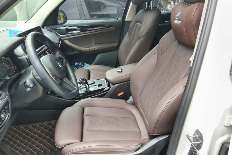 Used BMW X3 2022 Restyled xDrive25i M Sport Package Left Front Seat