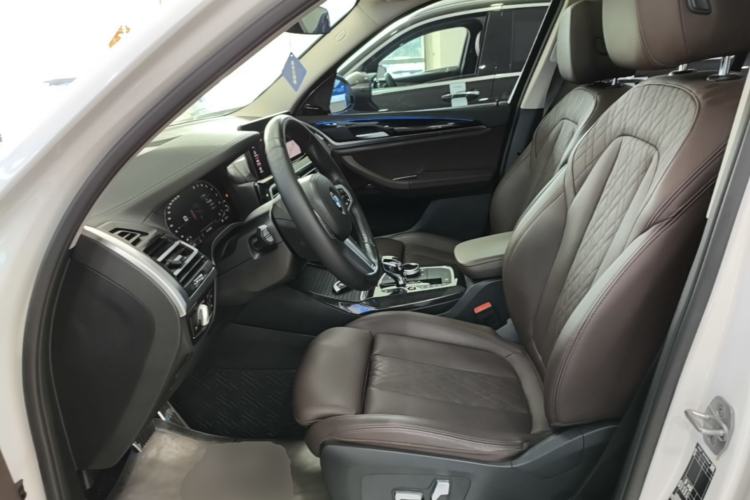 Used BMW X3 2022 xDrive25i M Sport Package Left Front Seat
