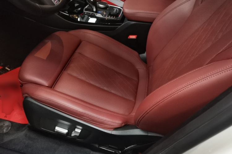 Used BMW X3 2022 Restyled xDrive25i M Sport Package Left Front Seat