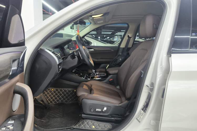Used BMW X3 2022 xDrive30i Luxury Edition M Night Sky Package Left Front Seat