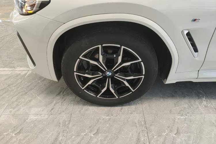 Used BMW X3 2022 Restyled xDrive25i M Sport Package Left Front Wheel Hub