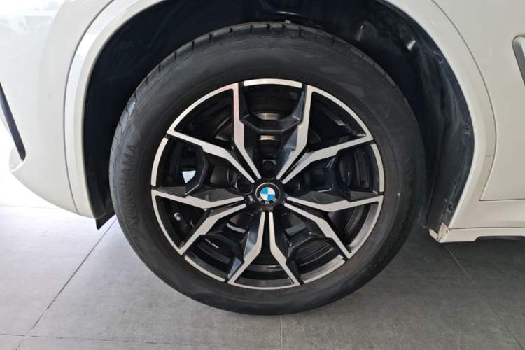 Used BMW X3 2022 Restyled xDrive25i M Sport Package Left Front Wheel Hub