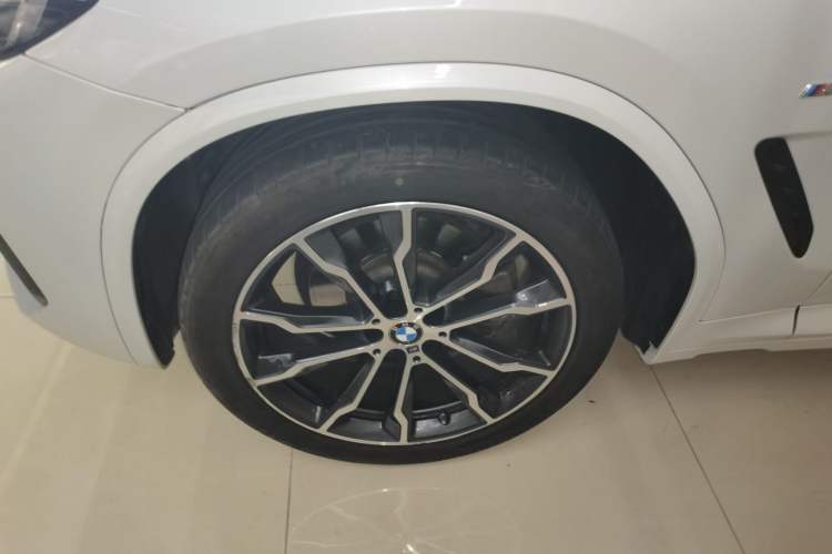 Used BMW X3 2022 xDrive30i Luxury Model M Night Sky Package Left Front Wheel Hub