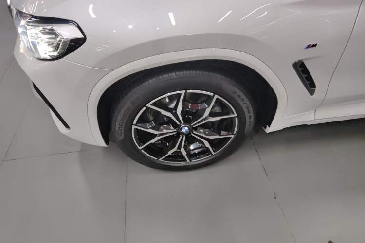 Used BMW X3 2022 xDrive25i M Sport Package Left Front Wheel Hub