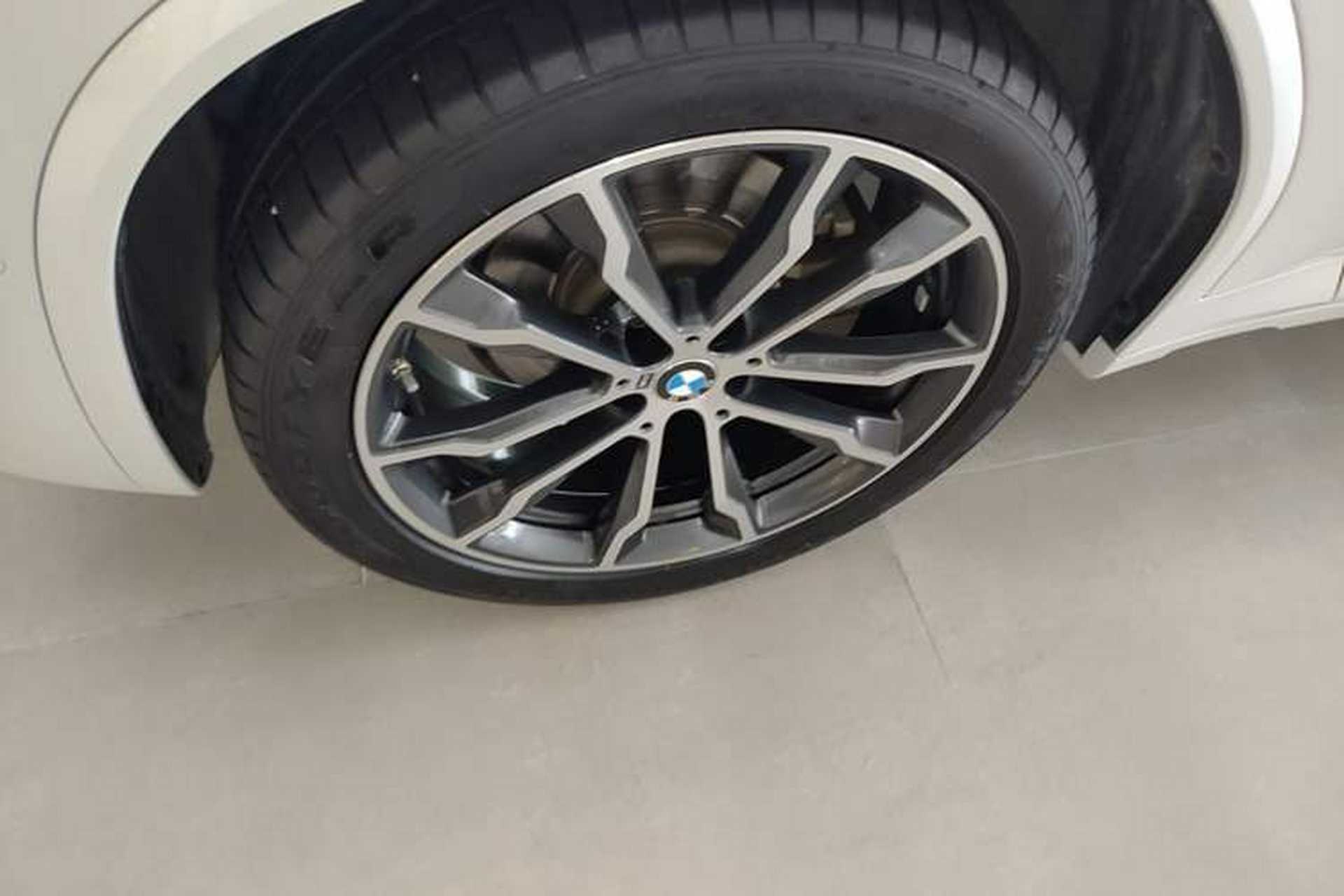 Used BMW X3 2022 Second Facelift xDrive30i Leading Edition M Night Sky Package Left Front Wheel Hub