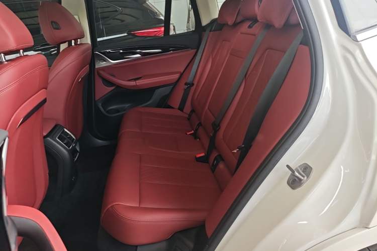 Used BMW X3 2022 Restyled xDrive25i M Sport Package Left Rear Seat