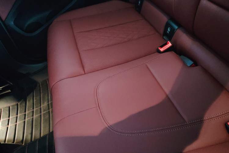Used BMW X3 2022 Restyled xDrive25i M Sport Package Left Rear Seat