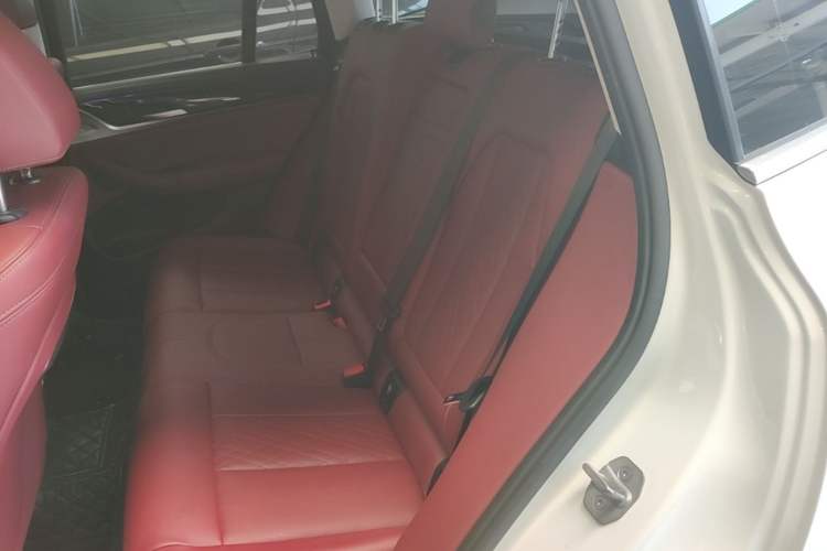 Used BMW X3 2022 Restyled xDrive25i M Sport Package Left Rear Seat