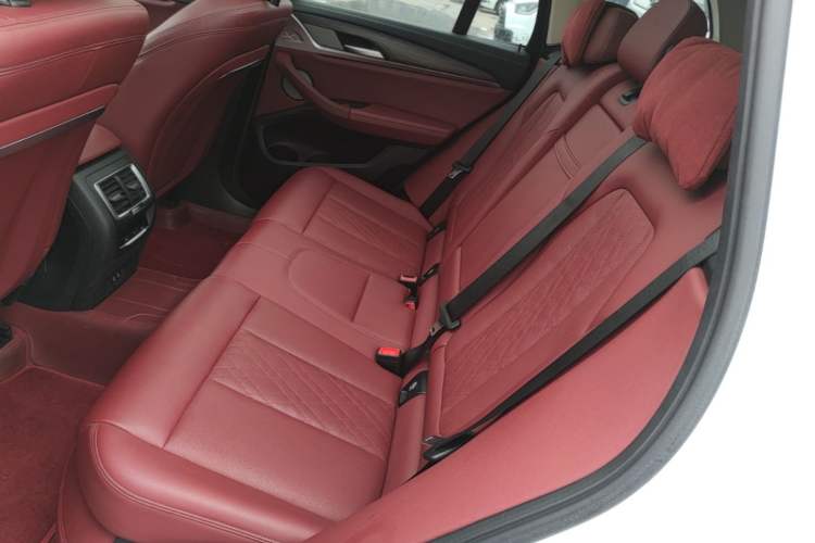 Used BMW X3 2022 xDrive30i Luxury Model M Night Sky Package Left Rear Seat